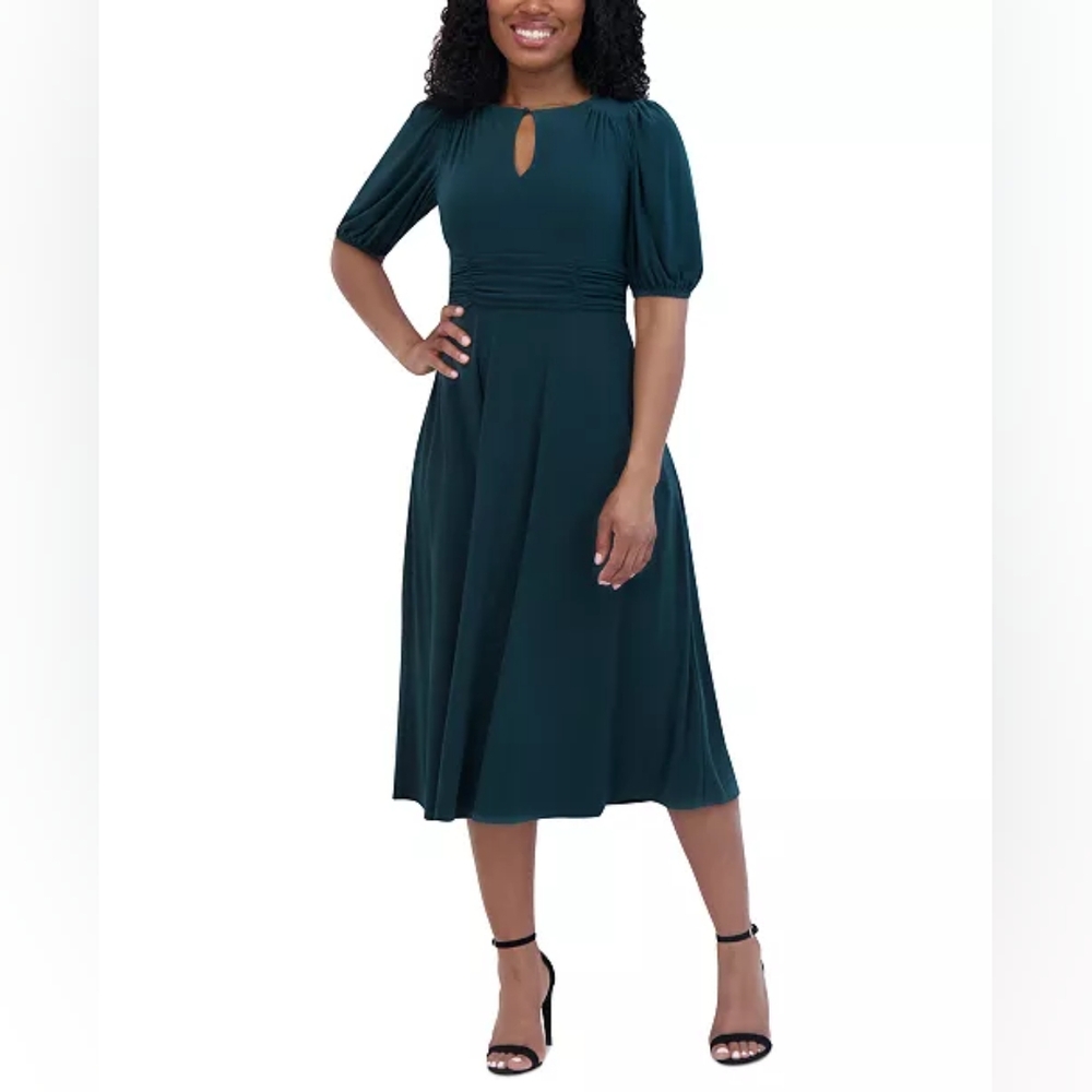 Women's clothing (570)
